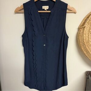 Anthropologie navy sleeveless top w/ scalloped details by Meadow Rue size 2